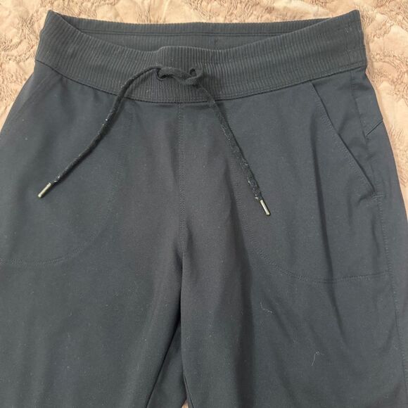 Athleta Midtown Jogger Pants Black XS- excellent condition - Picture 9 of 9